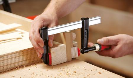 Струбцина чугунная 300/140, 5.5 кН, 2К ручка BESSEY BE-TPN30BE-2K. Артикул BE-TPN30BE-2K