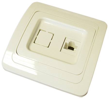 Купить Розетка компьютерная, цвет слоновая кость, скрытая установка "UNIVERSAL" 84046, артикул 84046 в магазине Biber-tools Розетка компьютерная, цвет слоновая кость, скрытая установка "UNIVERSAL" 84046. Артикул 84046