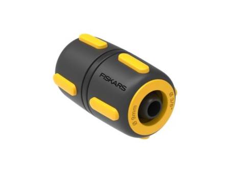 Муфта соед. для шлангов 3/8" FISKARS 1027063. Артикул 1027063