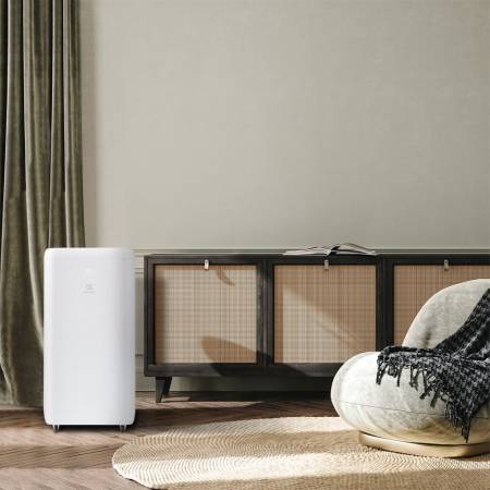 Кондиционер мобильный Electrolux Solo EACM-07 XN/N6. Артикул НС-1407227