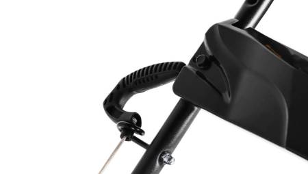 Бензиновая газонокосилка CHAMPION LM4215. Артикул LM4215