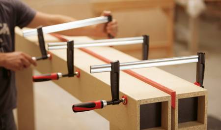 Струбцина чугунная 300/140, 5.5 кН, 2К ручка BESSEY BE-TPN30BE-2K. Артикул BE-TPN30BE-2K